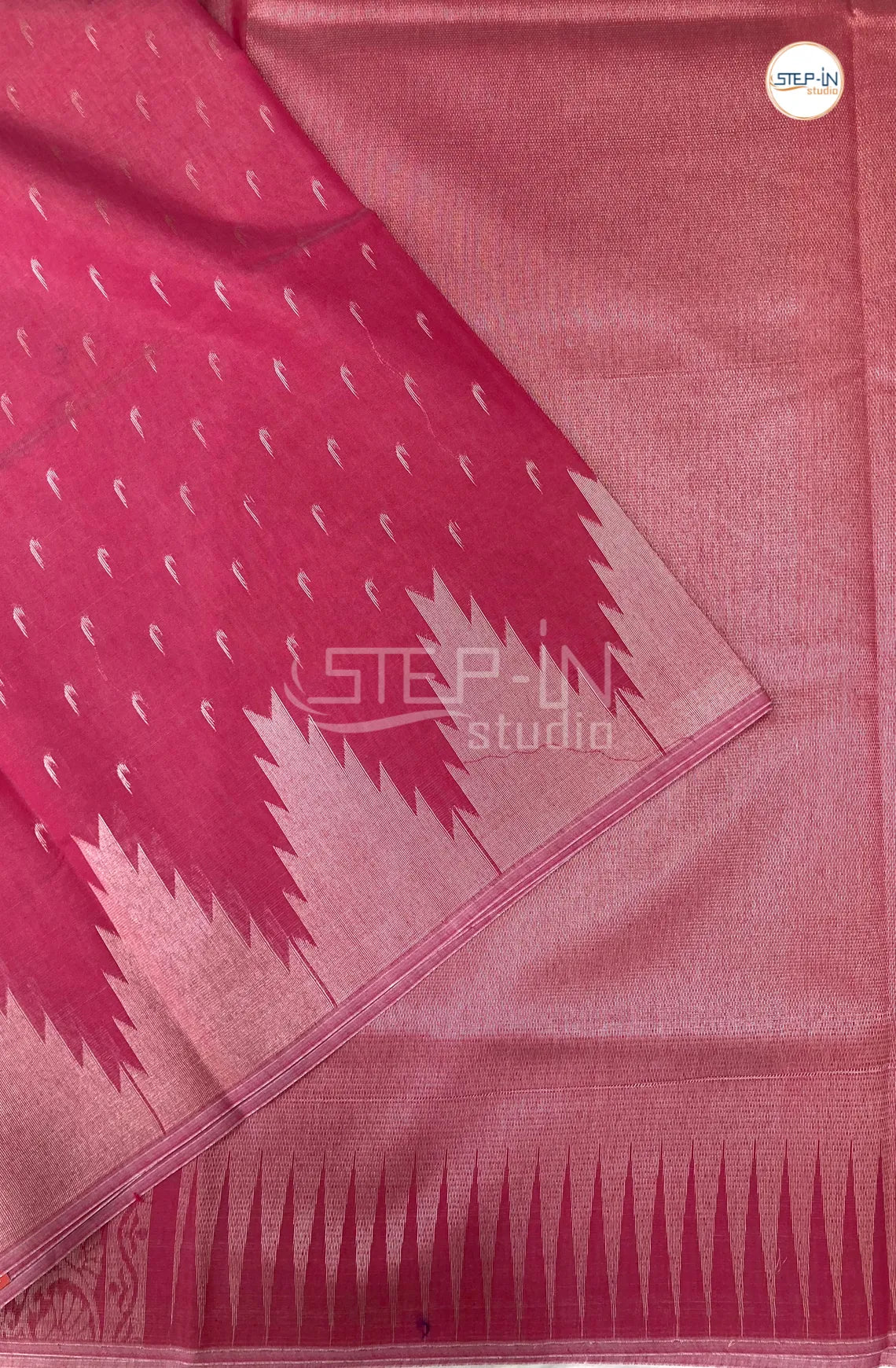 Pure Silk Cotton Saree With Elegant Temple Border - Pink