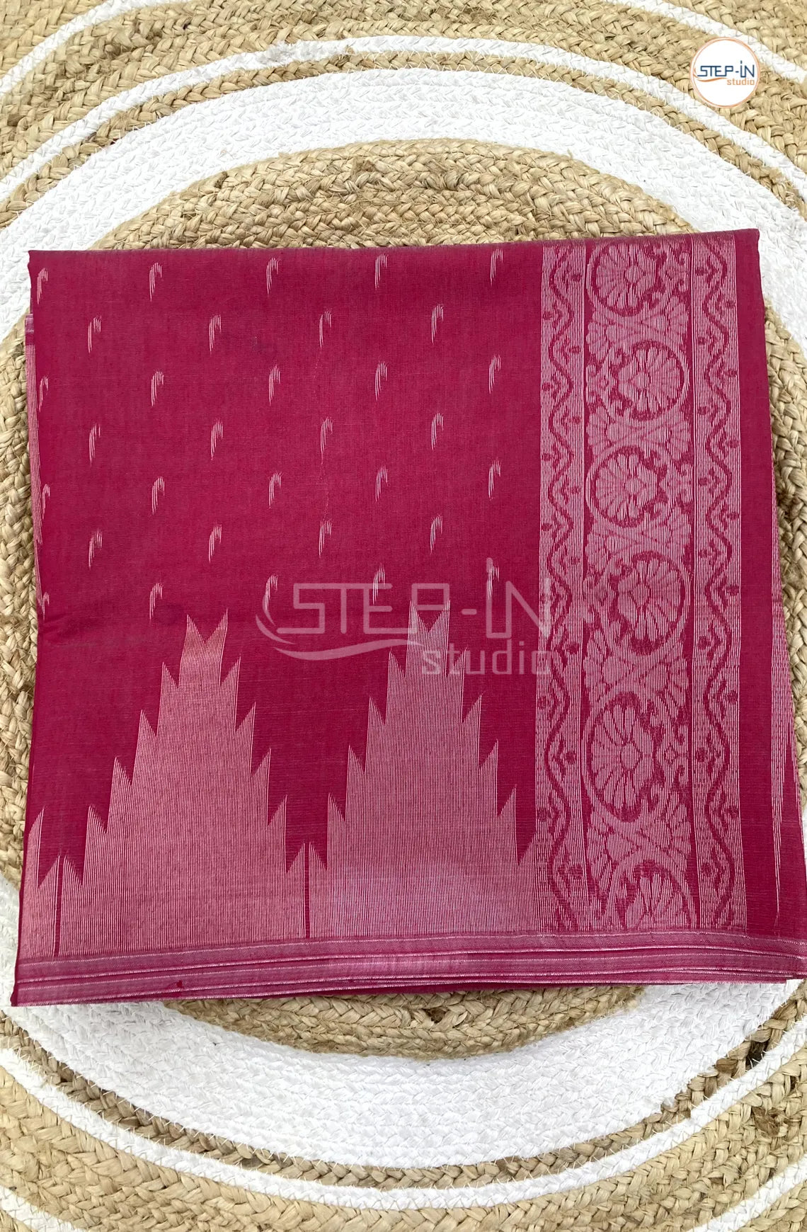Pure Silk Cotton Saree With Elegant Temple Border - Pink