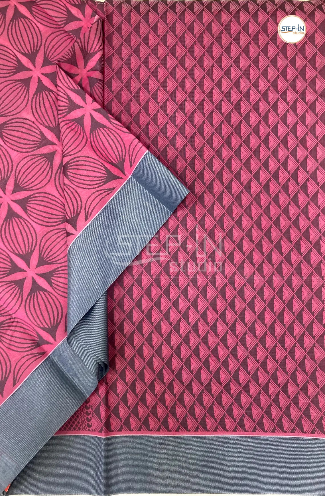 Pure Silk Cotton Saree With Leaf Motif Design Body - Pink & Grey
