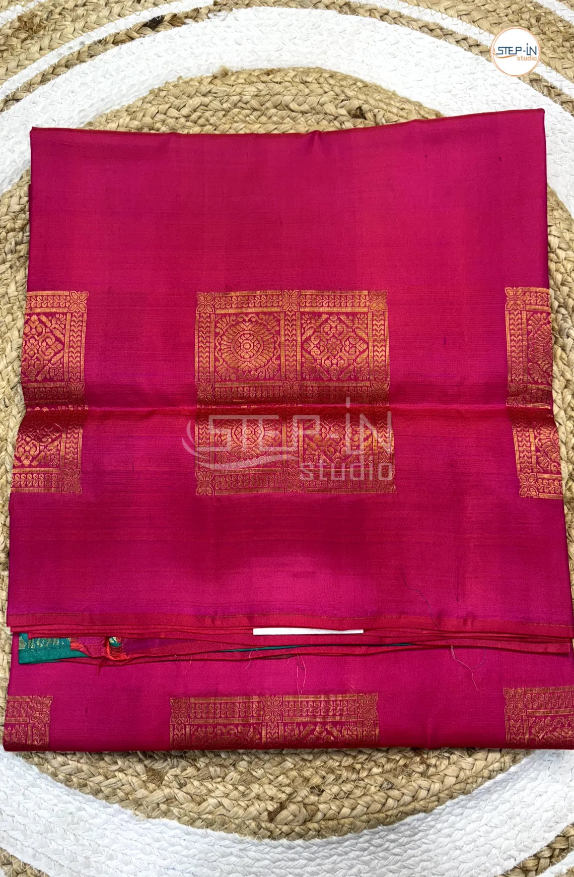 Rose Pink & Sea Green Floral Square Design Soft Silk Saree With Contrast Blouse and Plain Border & Flower Design Pallu