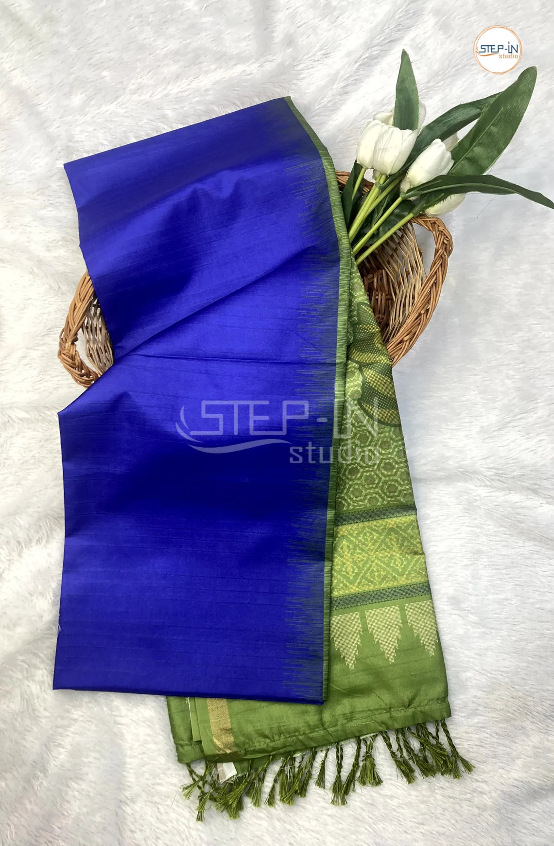 Semi Butter Silk Saree With Contrast Pallu & Border With Blouse - Blue & Green