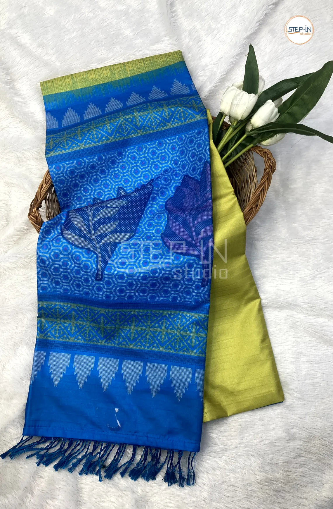 Semi Butter Silk Saree With Contrast Pallu & Border With Blouse - Lime Green & Sea Blue