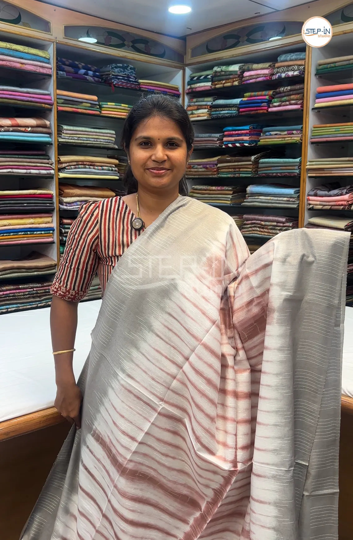Shibori Printed Tusser Saree -Grey