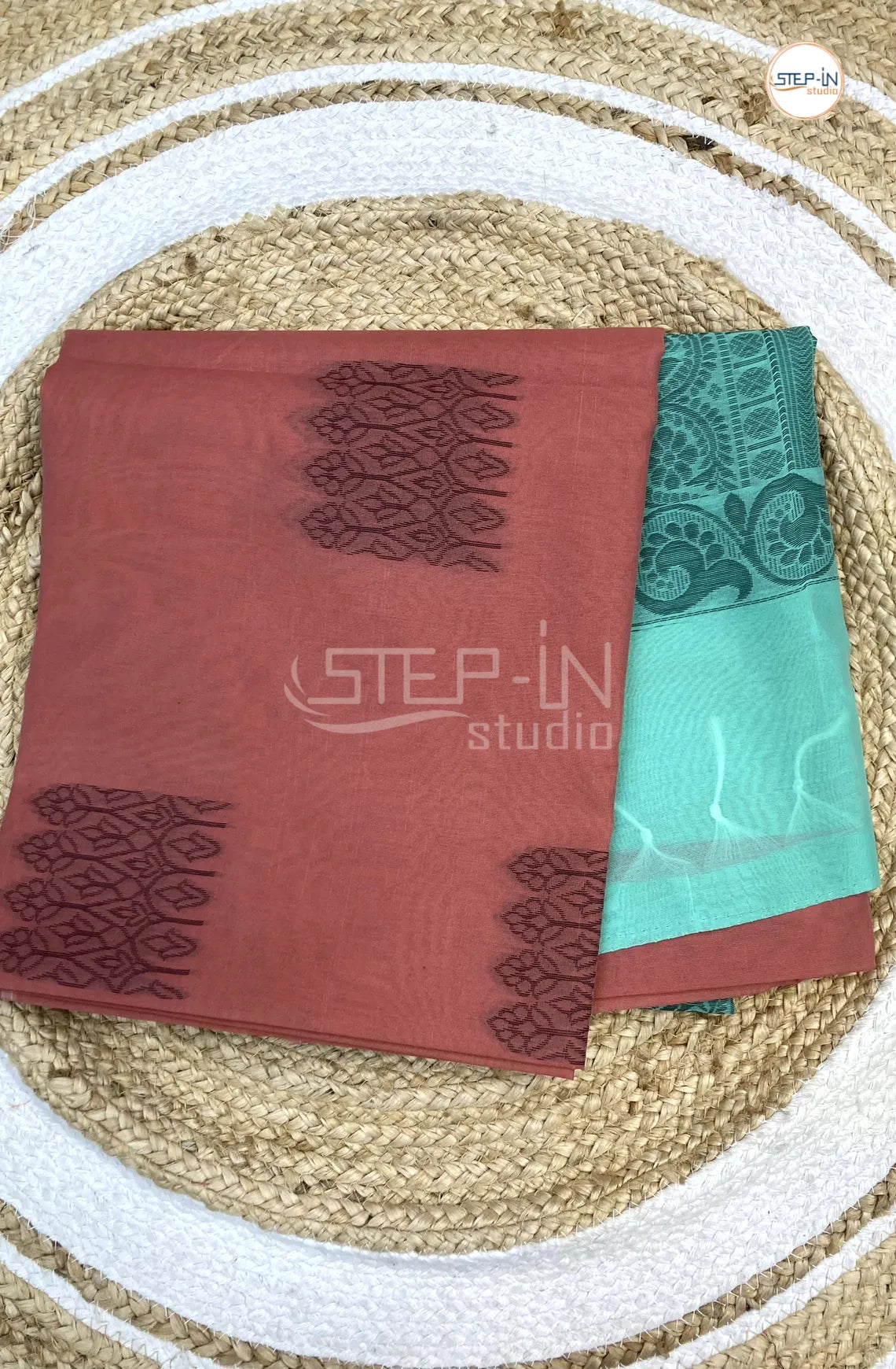 Silk Cotton Saree With Floral Body - Dusty Rose with Green