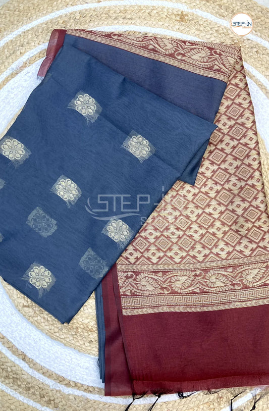 Silk Cotton Saree With Floral Body - Grey with Maroon
