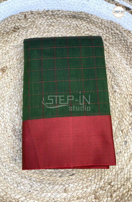 Silk Cotton Saree With Mini Checked Body - Green with Red