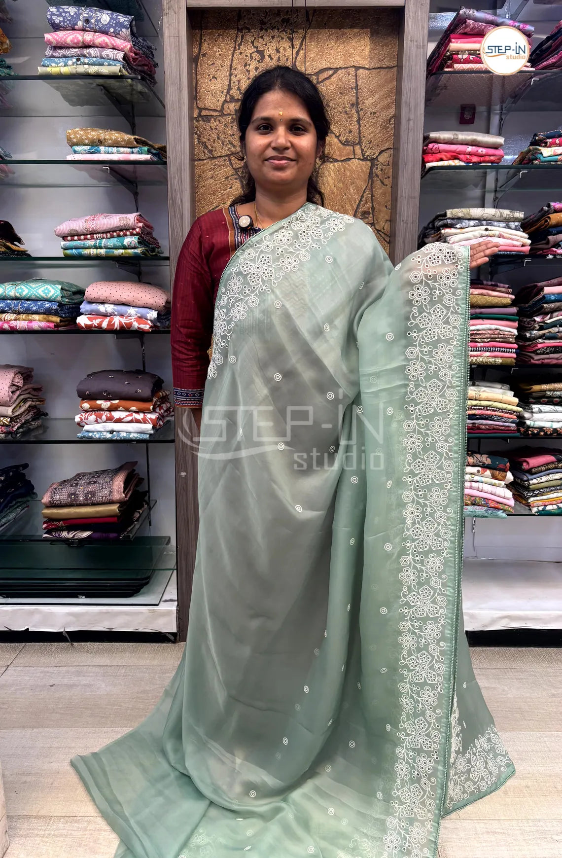 Shimmer Georgette Cut Work Saree With Embroidery Pallu & Blouse - Mint Green