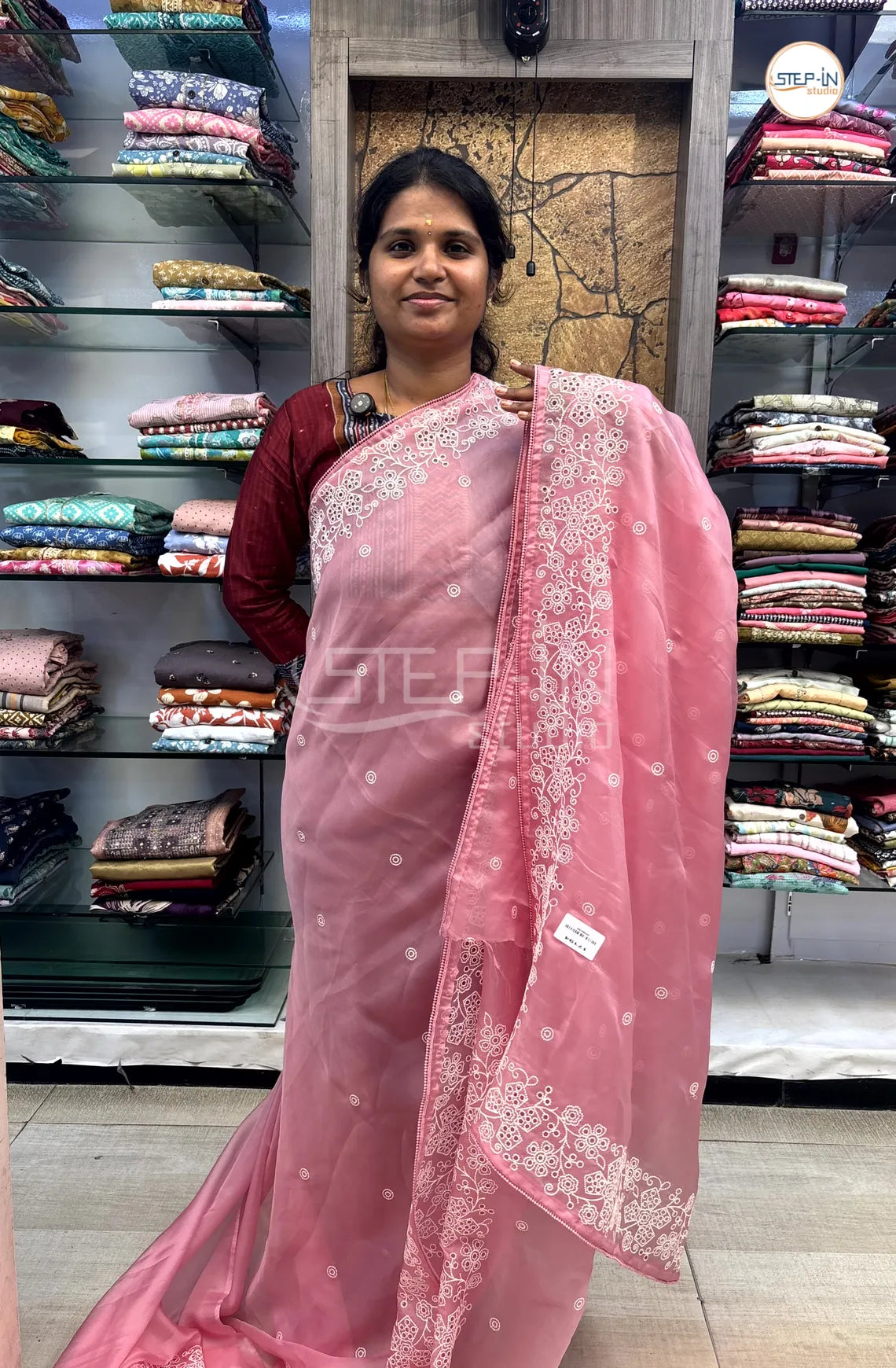 Shimmer Georgette Cut Work Saree With Embroidery Pallu & Blouse - Pastel Pink