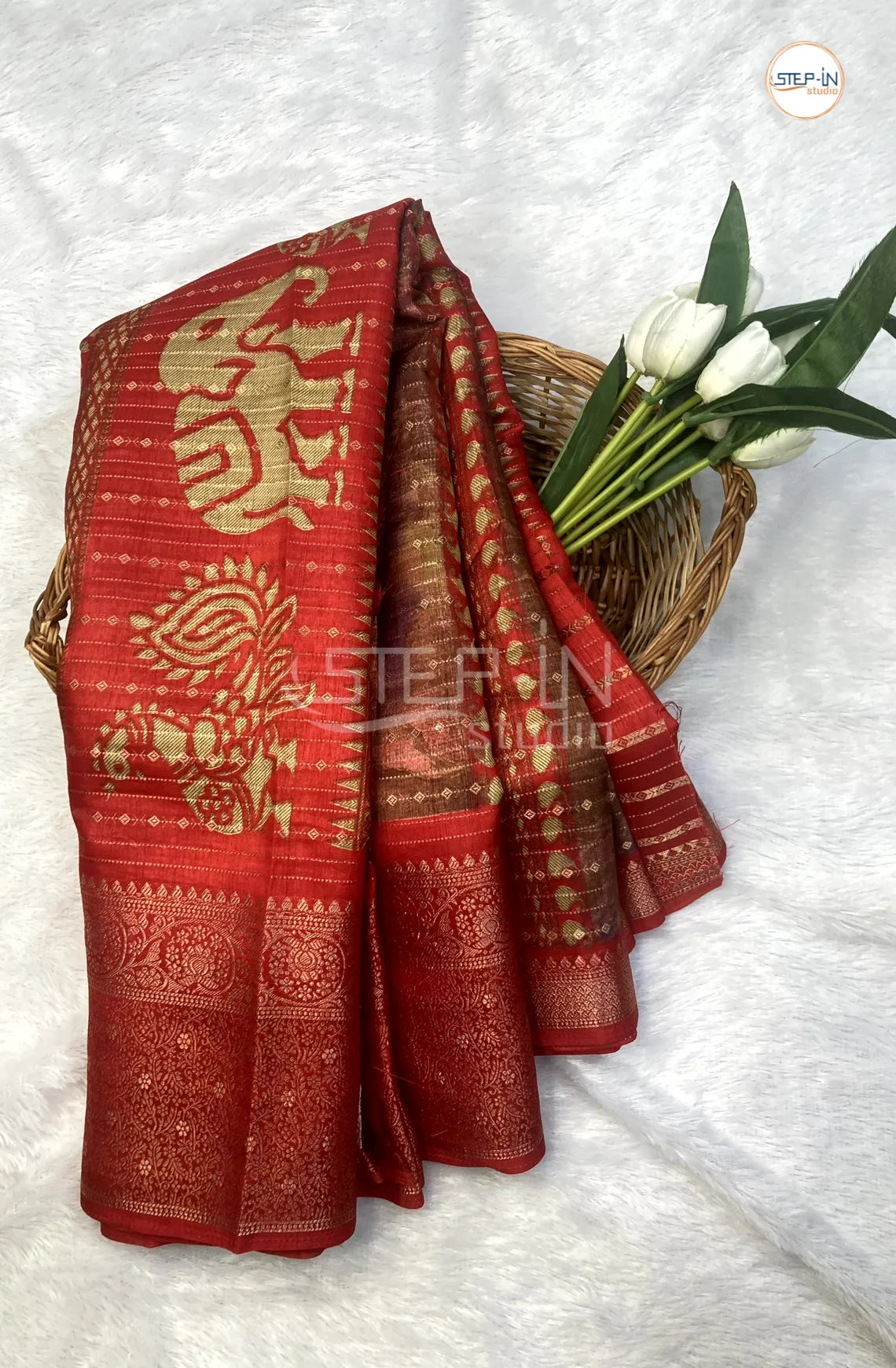 Soft Banarasi Cotton Saree With Contrast Pallu & Border With Blouse -  Maroon & Red