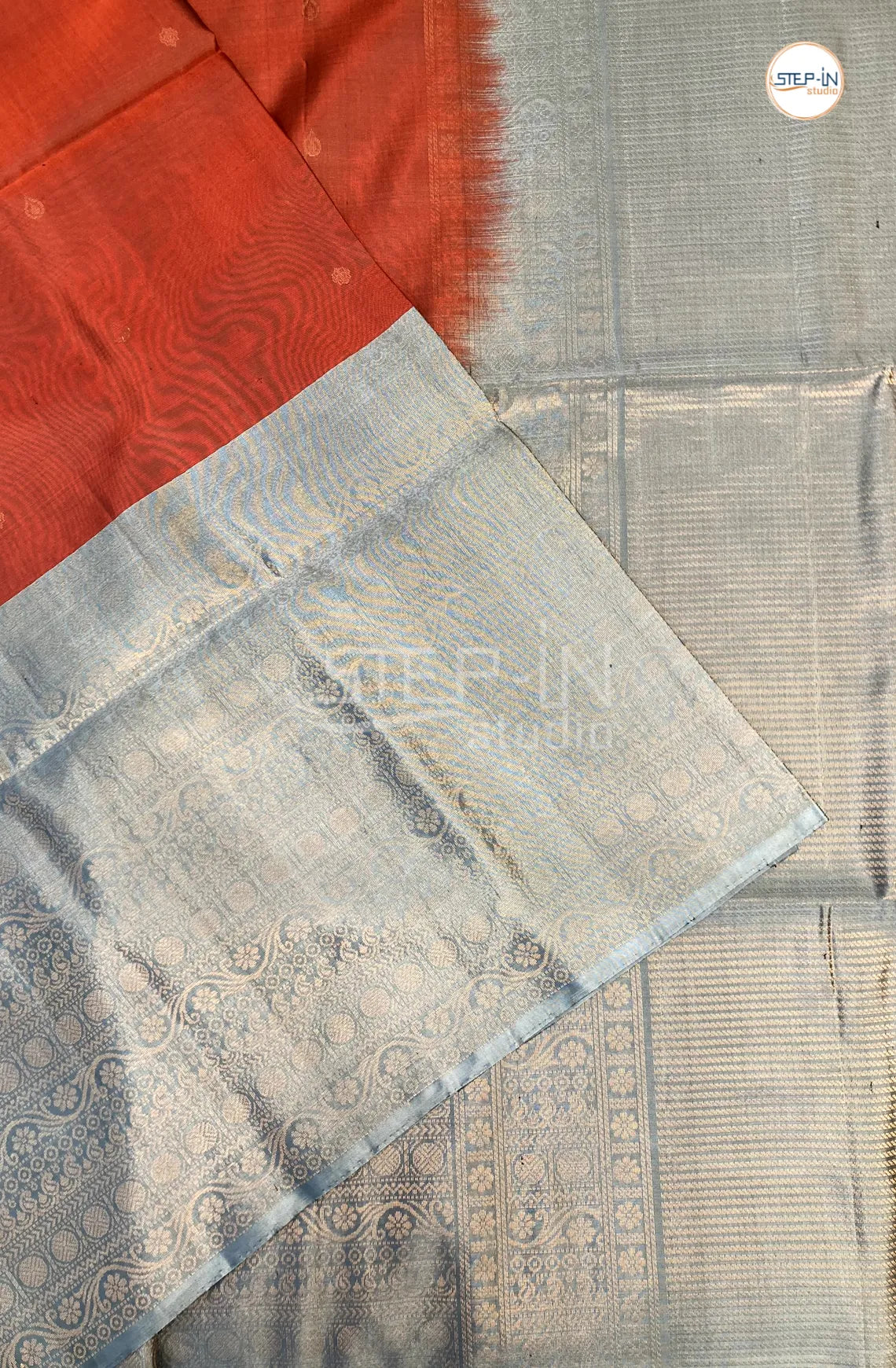 Maroon & Grey Floral Design Soft Silk Saree With Contrast Blouse and Intricate Zari Big Design Border & Design Pallu