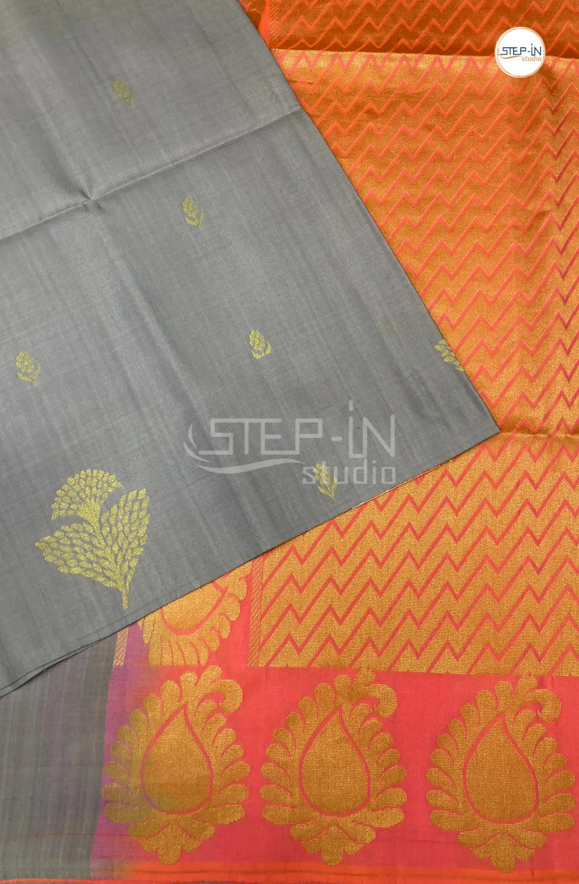 Grey & Rose Pink Floral Flower Design Soft Silk Saree With Contrast Blouse and Plain Border & Mango Design Pallu