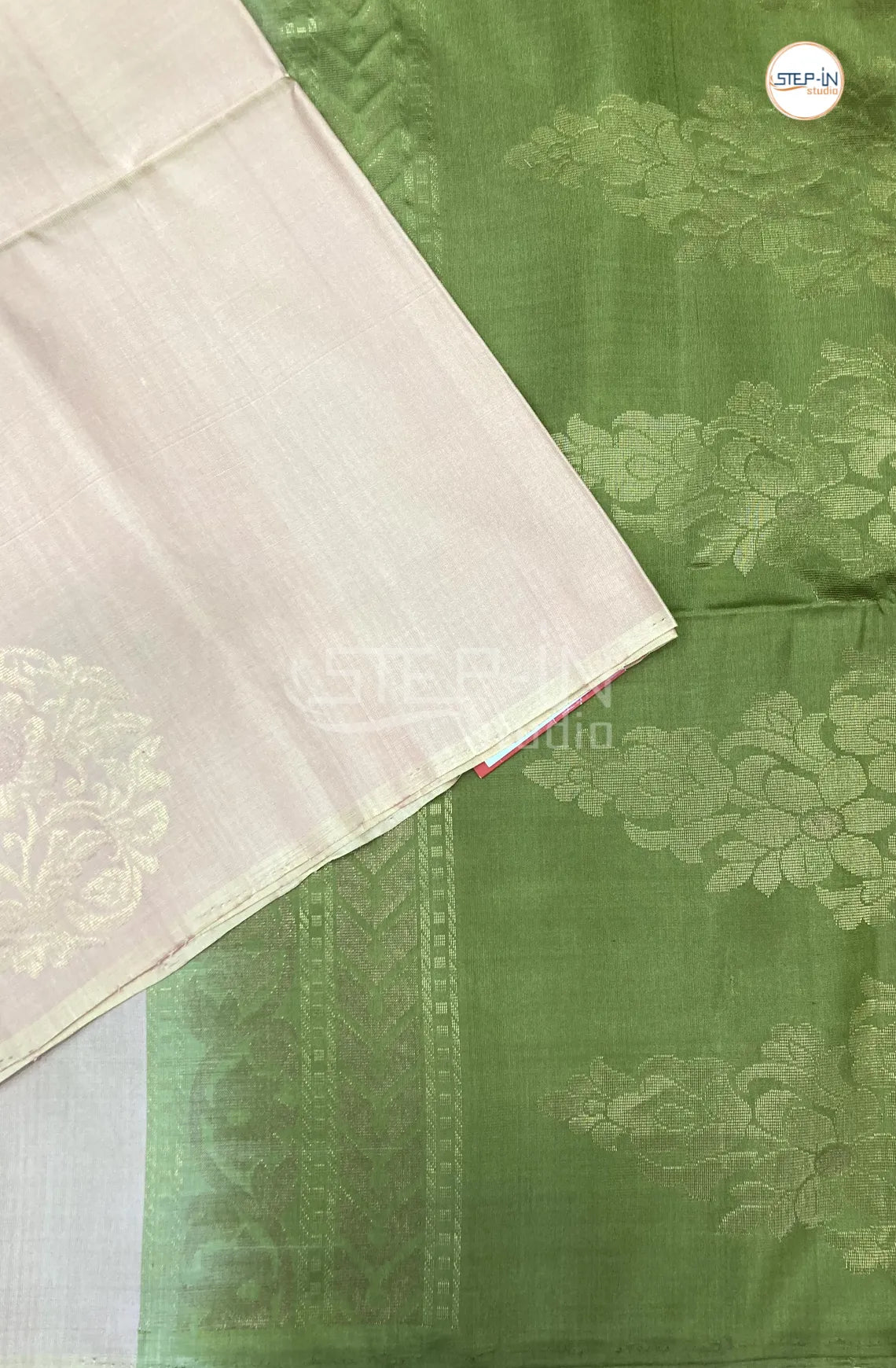 Ivory & Deep Saga Green Floral Motif Design Soft Silk Saree With Contrast Blouse and Plain Border & Design Pallu