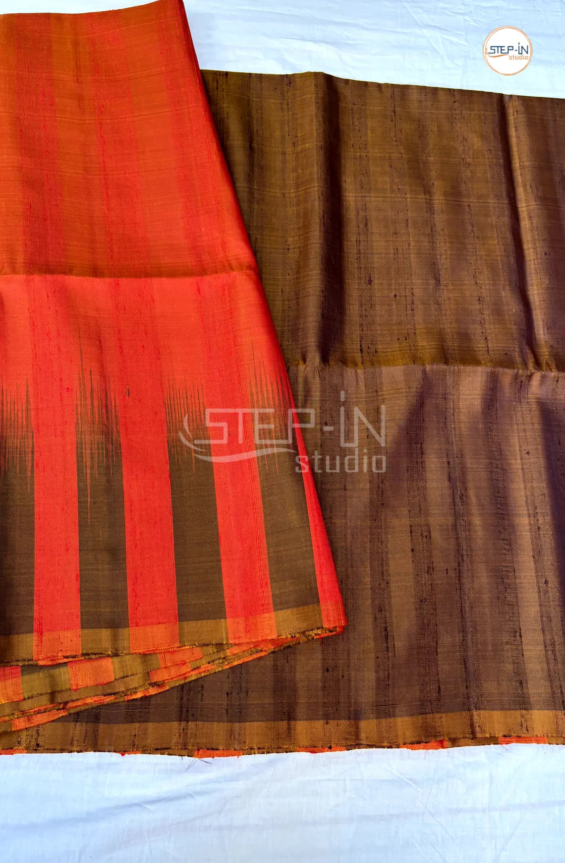 Brown Plain Raw Soft Silk Saree With Contrast Boluse and Pallu